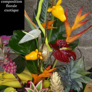 composition de fleurs exotiques