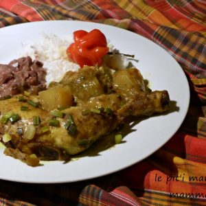 Colombo de poulet, riz, haricots rouges et piment antillais